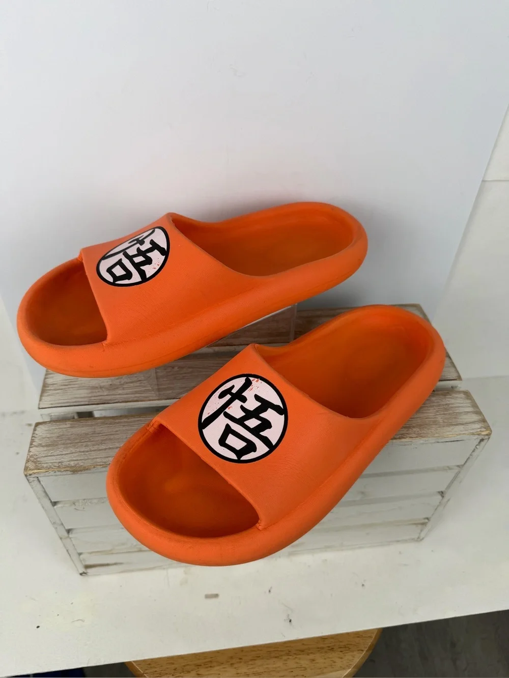 Dragon Ball Z Goku symbol comfort slide sandals signature kanji on strap size 10